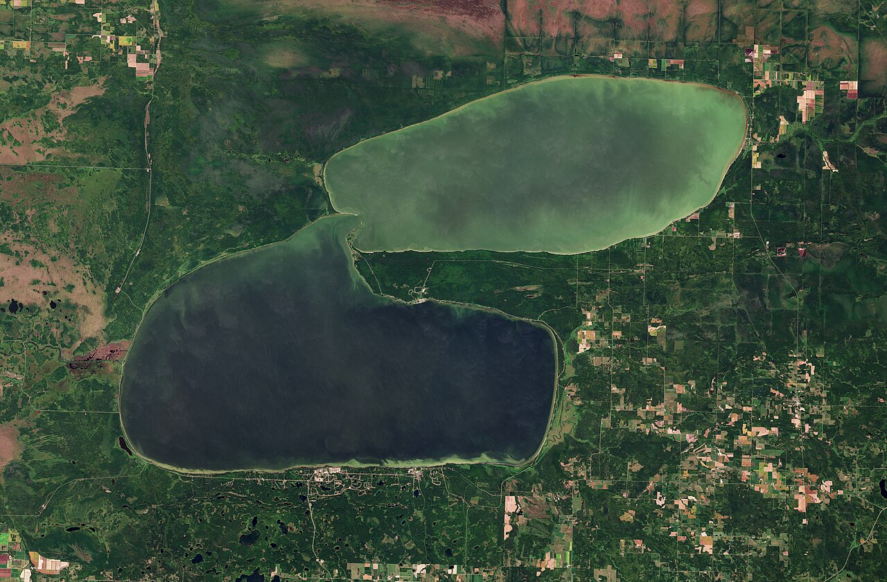 The broad shallow basin of Red Lake